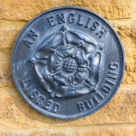Historic Cotswold Chic Style For Uk Staycation Bourton-on-the-Water Exterior photo