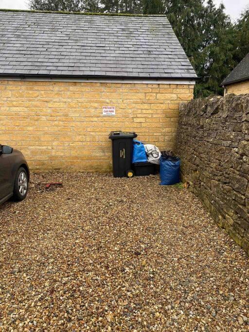Historic Cotswold Chic Style For Uk Staycation Bourton-on-the-Water Exterior photo